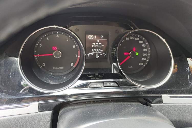 Used Volkswagen Bora 2013 1.6L Automatic Comfort Model Instrument Cluster