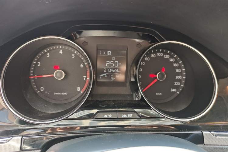 Used Volkswagen Bora 2013 1.6L Manual Comfort Model Instrument Cluster