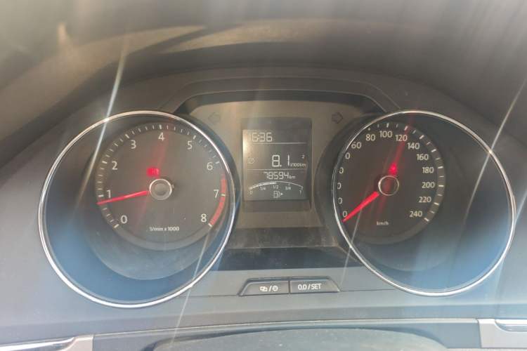 Used Volkswagen Bora 2013 1.6L Manual Fashion Edition Instrument Cluster