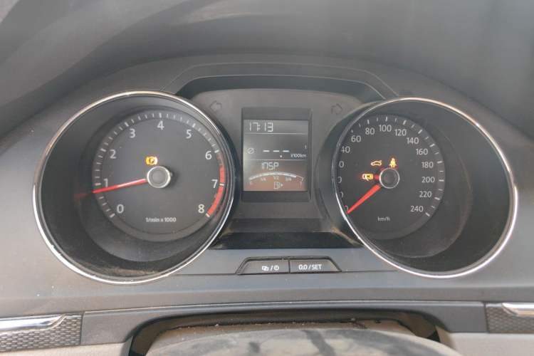 Used Volkswagen Bora 2013 1.6L Manual Fashion Edition Instrument Cluster
