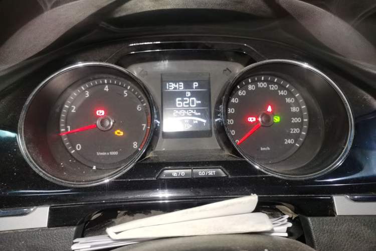 Used Volkswagen Bora 2013 1.6L Automatic Comfort Model Instrument Cluster