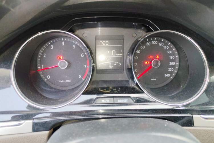 Used Volkswagen Bora 2013 1.6L Manual Comfort Model Instrument Cluster