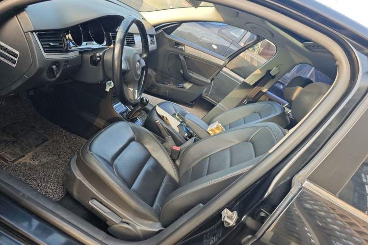 Used Volkswagen Bora 2013 1.6L Manual Comfort Model Left Front Seat