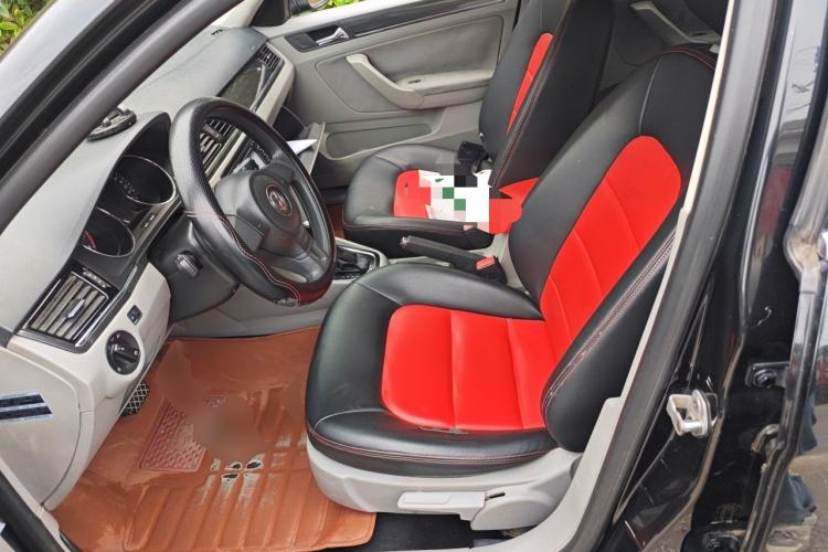 Used Volkswagen Bora 2013 1.6L Automatic Fashion Model Left Front Seat