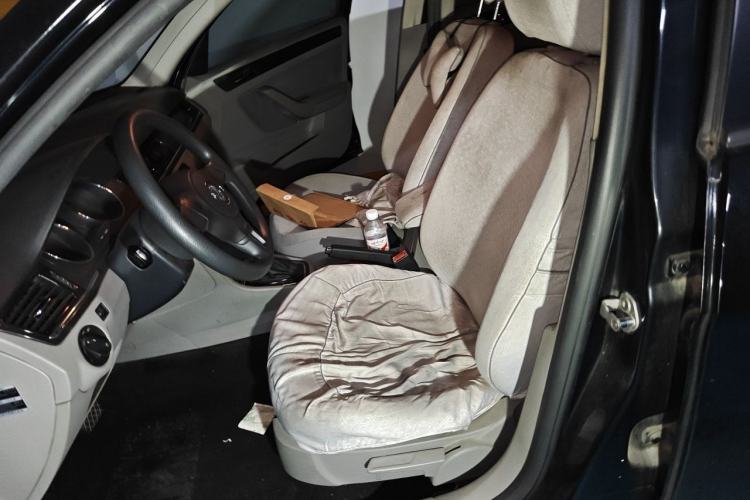 Used Volkswagen Bora 2013 1.6L Automatic Fashion Model Left Front Seat