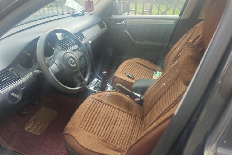 Used Volkswagen Bora 2013 1.6L Manual Fashion Edition Left Front Seat