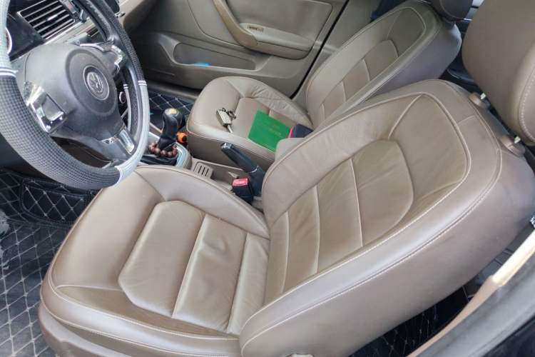 Used Volkswagen Bora 2013 1.6L Manual Comfort Model Left Front Seat
