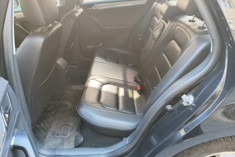 Used Volkswagen Bora 2013 1.6L Automatic Comfort Model Left Rear Seat