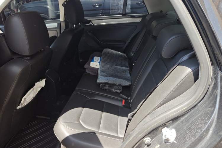 Used Volkswagen Bora 2013 1.6L Manual Comfort Model Left Rear Seat