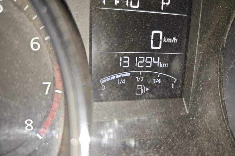 Used Volkswagen Bora 2013 1.6L Automatic Fashion Model Odometer Close Up