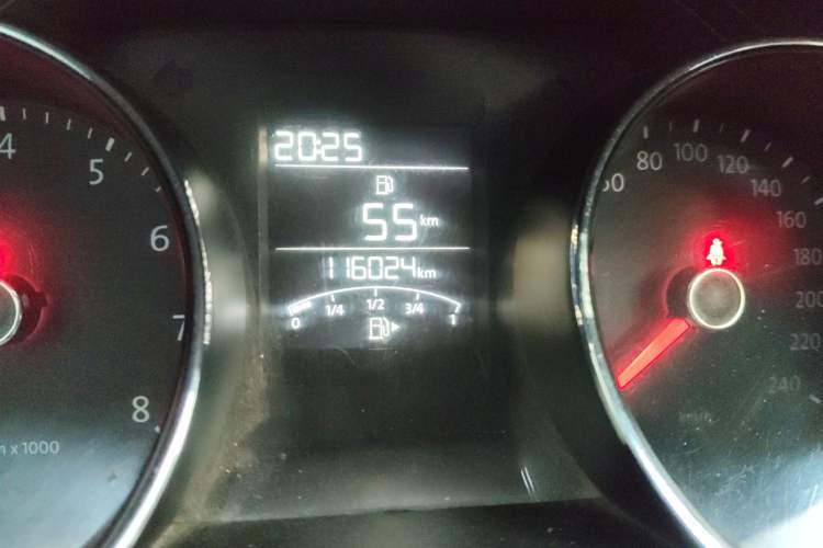 Used Volkswagen Bora 2013 1.6L Manual Fashion Edition Odometer Close Up