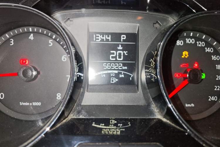 Used Volkswagen Bora 2013 1.6L Automatic Comfort Model Odometer Close Up