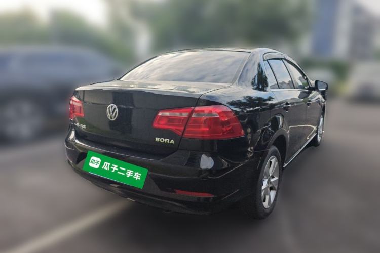 Used Volkswagen Bora 2013 1.6L Manual Comfort Model Rear Right 45 Deg