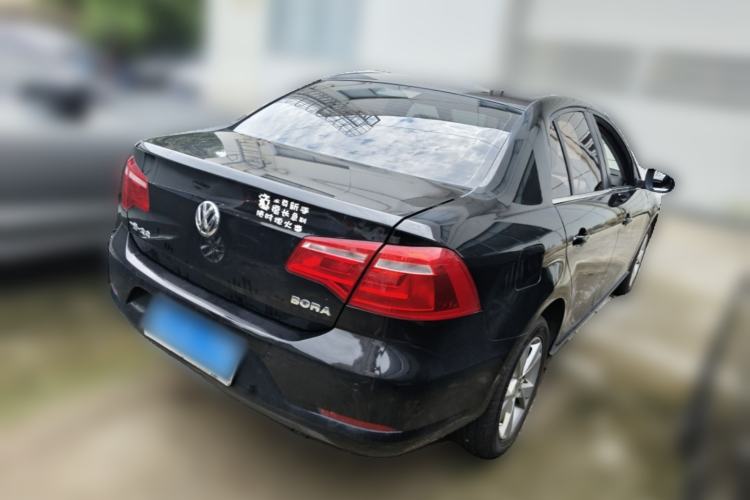 Used Volkswagen Bora 2013 1.6L Automatic Comfort Model Rear Right 45 Deg