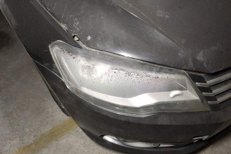 Used Volkswagen Bora 2013 1.6L Automatic Comfort Model Right Front Headlight