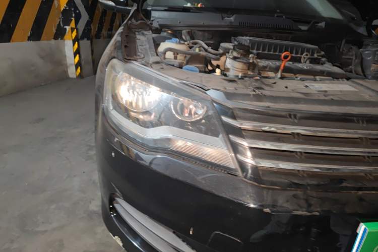 Used Volkswagen Bora 2013 1.6L Automatic Fashion Model Right Front Headlight