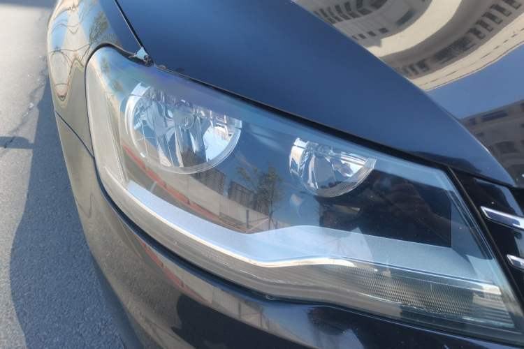 Used Volkswagen Bora 2013 1.6L Manual Fashion Edition Right Front Headlight