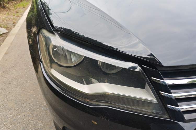 Used Volkswagen Bora 2013 1.6L Automatic Fashion Model Right Front Headlight