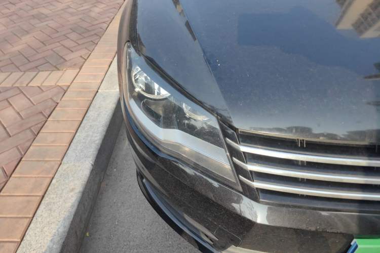 Used Volkswagen Bora 2013 1.6L Manual Fashion Edition Right Front Headlight