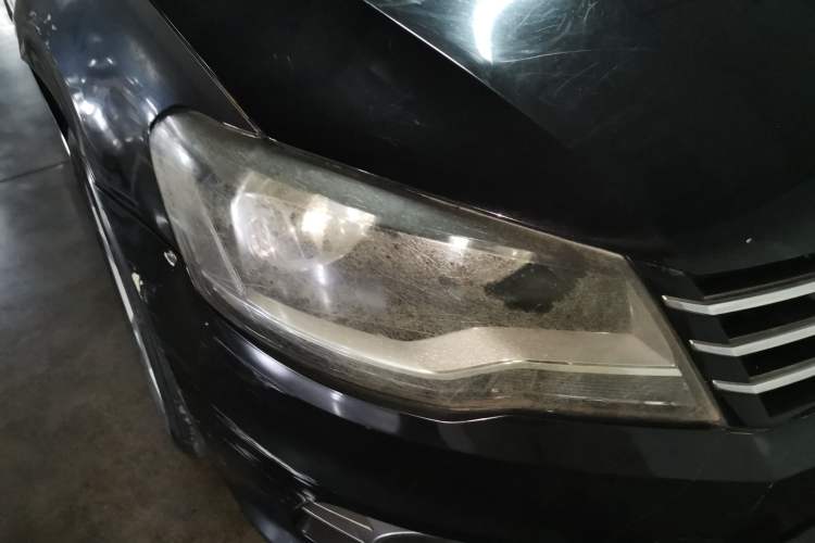 Used Volkswagen Bora 2013 1.6L Manual Comfort Model Right Front Headlight