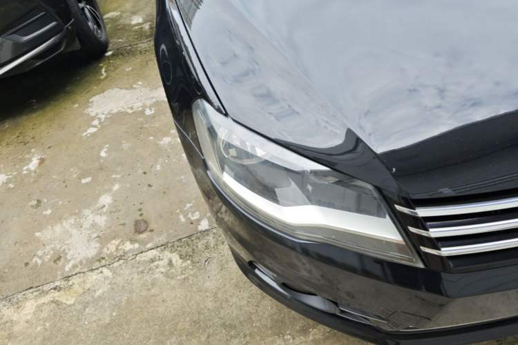 Used Volkswagen Bora 2013 1.6L Automatic Comfort Model Right Front Headlight