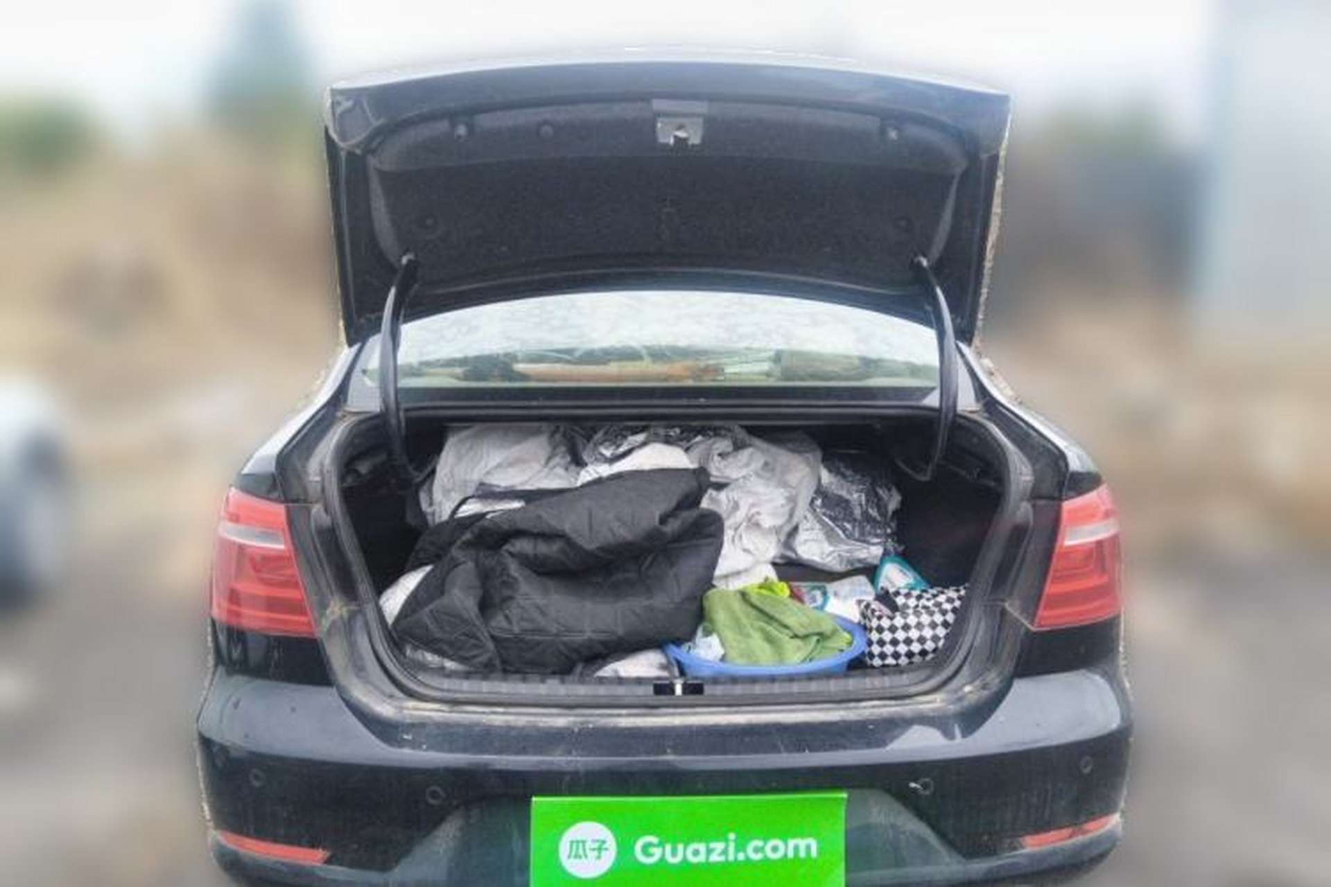 Used Volkswagen Bora 2013 1.6L Manual Fashion Edition Trunk