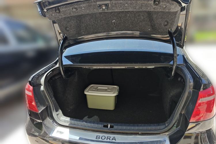 Used Volkswagen Bora 2013 1.6L Manual Comfort Model Trunk