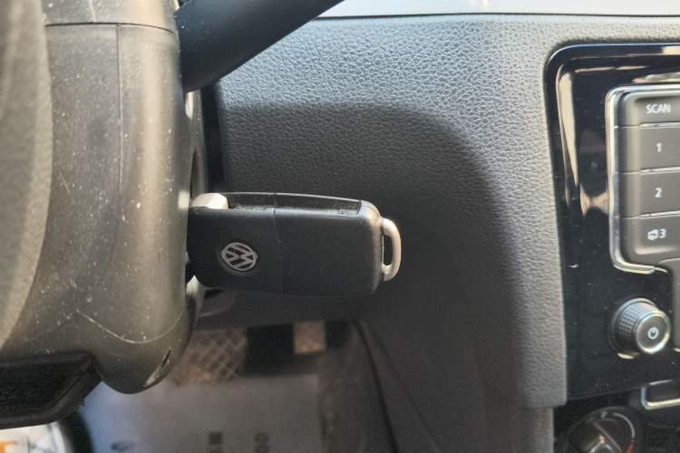 Used Volkswagen Bora 2013 1.6L Automatic Comfort Model Vehicle Key