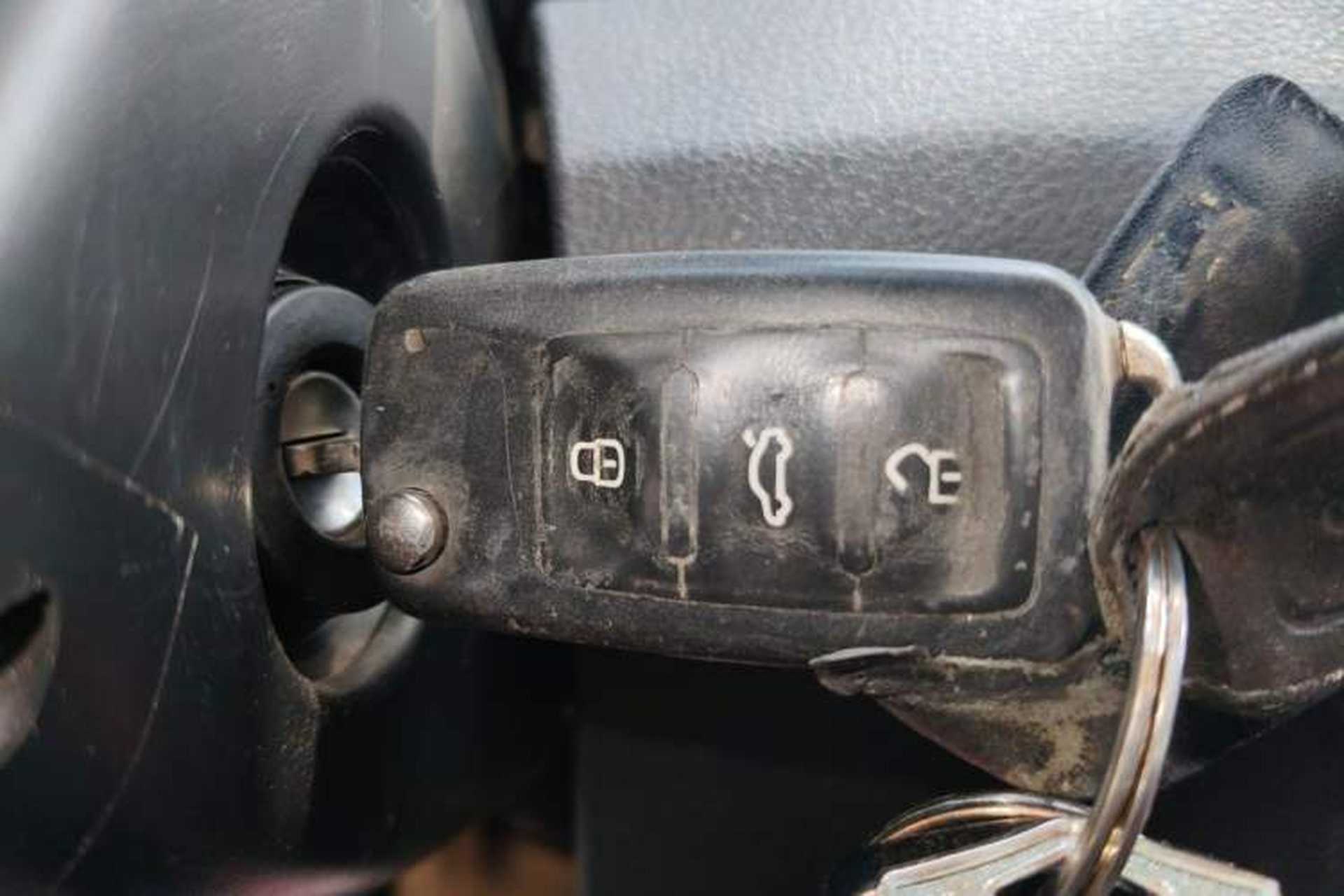 Used Volkswagen Bora 2013 1.6L Manual Fashion Edition Vehicle Key