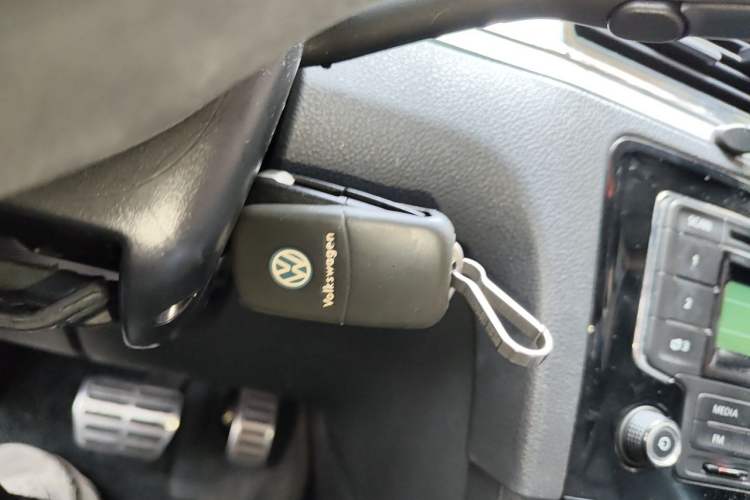 Used Volkswagen Bora 2013 1.6L Automatic Comfort Model Vehicle Key