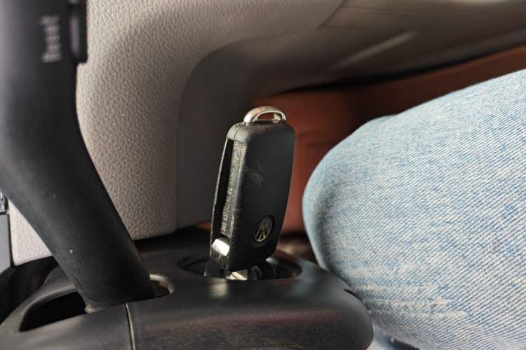 Used Volkswagen Bora 2013 1.6L Automatic Fashion Model Vehicle Key