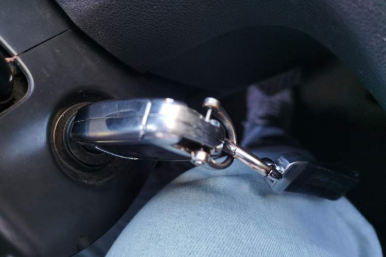 Used Volkswagen Bora 2013 1.6L Automatic Fashion Model Vehicle Key
