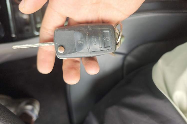 Used Volkswagen Bora 2013 1.6L Manual Fashion Edition Vehicle Key