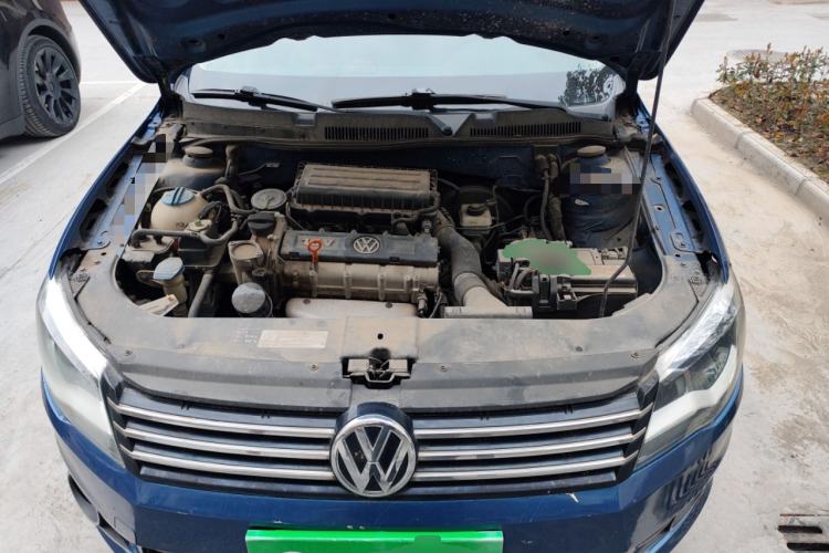 Used Volkswagen Bora 2013 1.6L Automatic Luxury Model Engine Bay