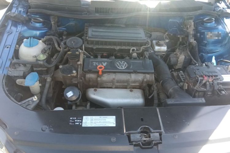 Used Volkswagen Bora 2013 1.6L Automatic Comfort Model Engine Bay