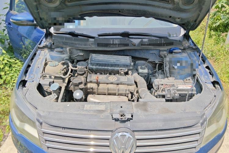 Used Volkswagen Bora 2013 1.6L Automatic Fashion Model Engine Bay