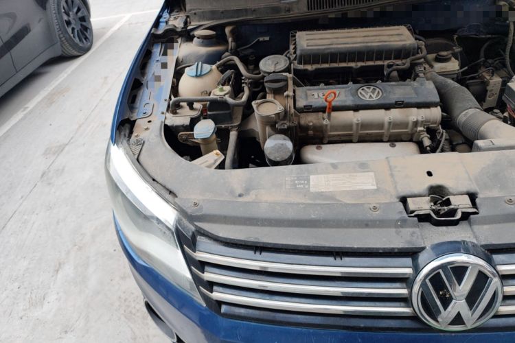 Used Volkswagen Bora 2013 1.6L Automatic Luxury Model Engine Bay Right