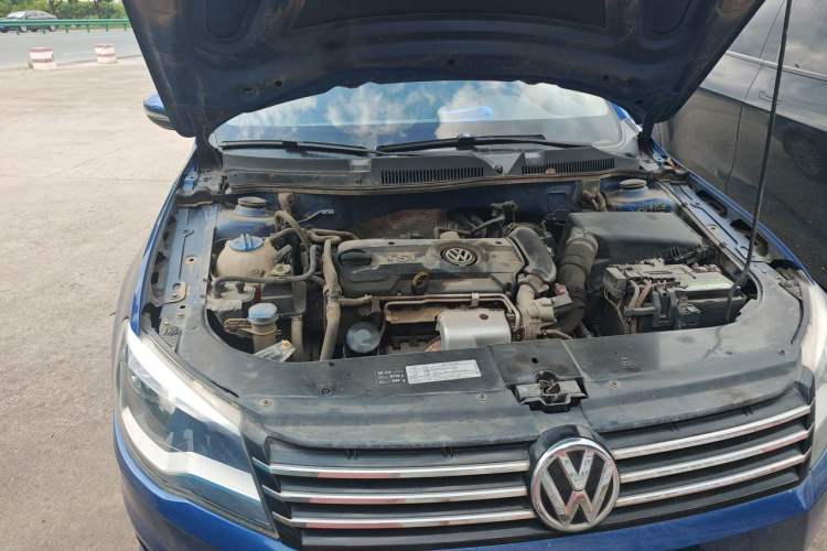 Used Volkswagen Bora 2013 1.4T Automatic Luxury Model Engine Bay Right