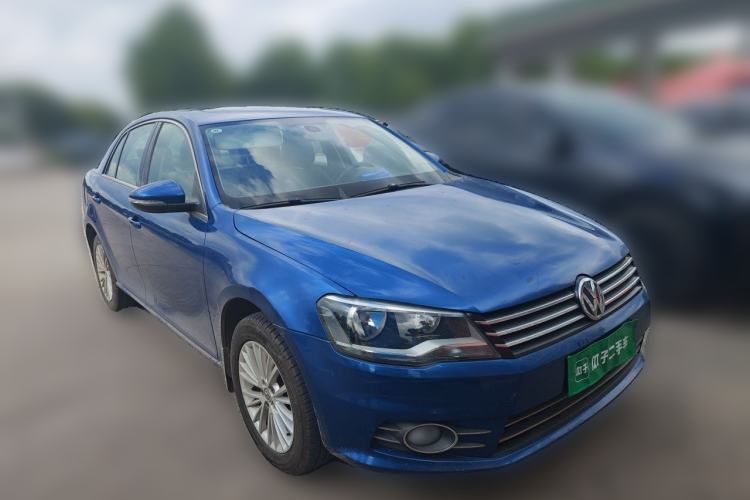 Used Volkswagen Bora 2013 1.4T Automatic Luxury Model Front Right 45 Deg