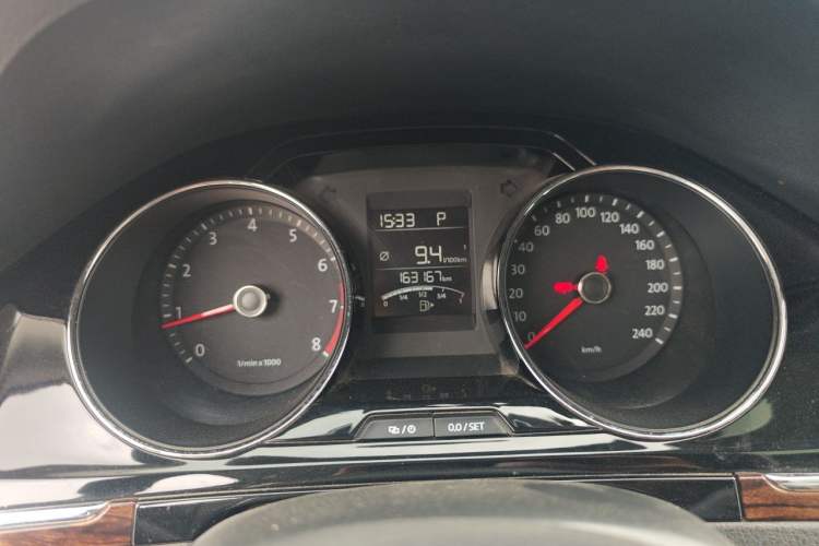 Used Volkswagen Bora 2013 1.4T Automatic Luxury Model Instrument Cluster