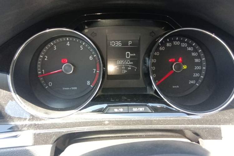Used Volkswagen Bora 2013 1.6L Automatic Comfort Model Odometer Close Up