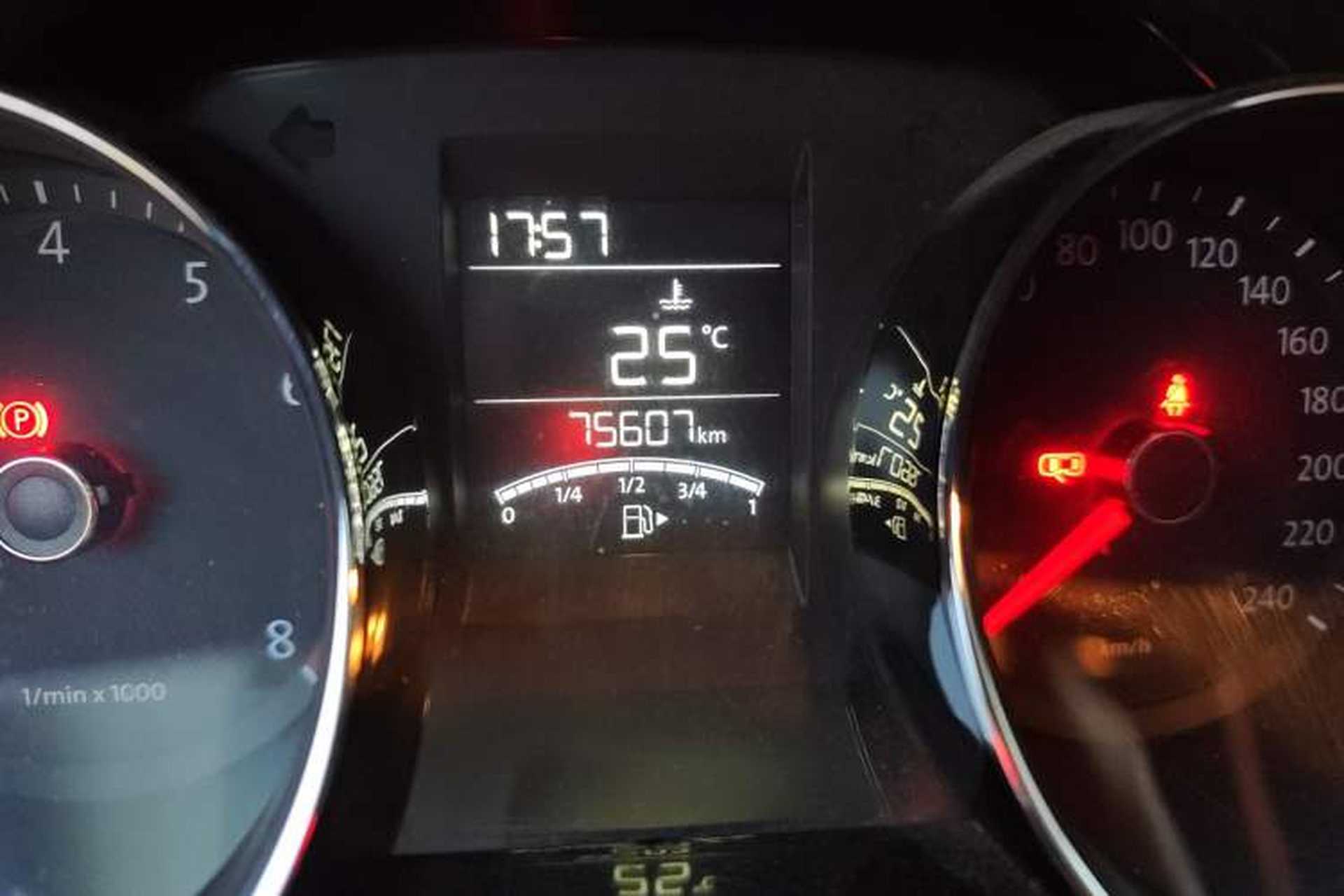 Used Volkswagen Bora 2013 1.6L Manual Comfort Model Odometer Close Up