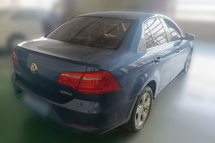 Used Volkswagen Bora 2013 1.6L Manual Comfort Model Rear Right 45 Deg