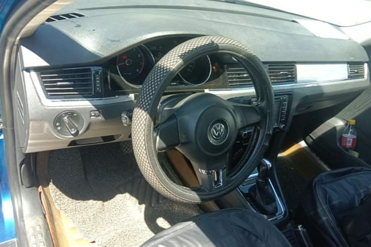 Used Volkswagen Bora 2013 1.6L Automatic Comfort Model Steering Wheel