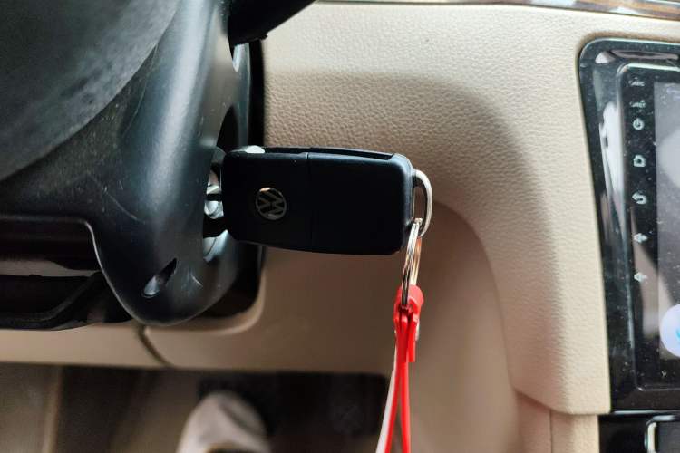 Used Volkswagen Bora 2013 1.6L Automatic Luxury Model Vehicle Key