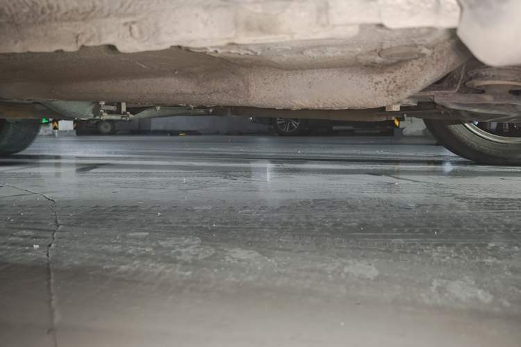 Used Volkswagen Bora 2013 1.6L Automatic Luxury Model Chassis Front Right