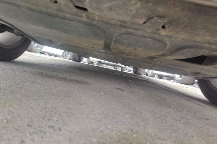 Used Volkswagen Bora 2013 1.6L Automatic Comfort Model Chassis Front