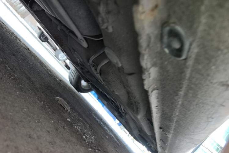 Used Volkswagen Bora 2013 1.4T Automatic Comfort Model Chassis Rear Right