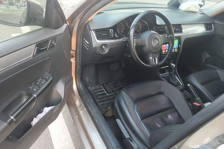 Used Volkswagen Bora 2013 1.6L Automatic Comfort Model Driver Seat