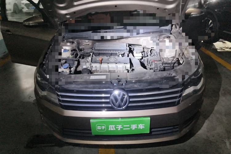 Used Volkswagen Bora 2013 1.6L Automatic Fashion Model Engine Bay